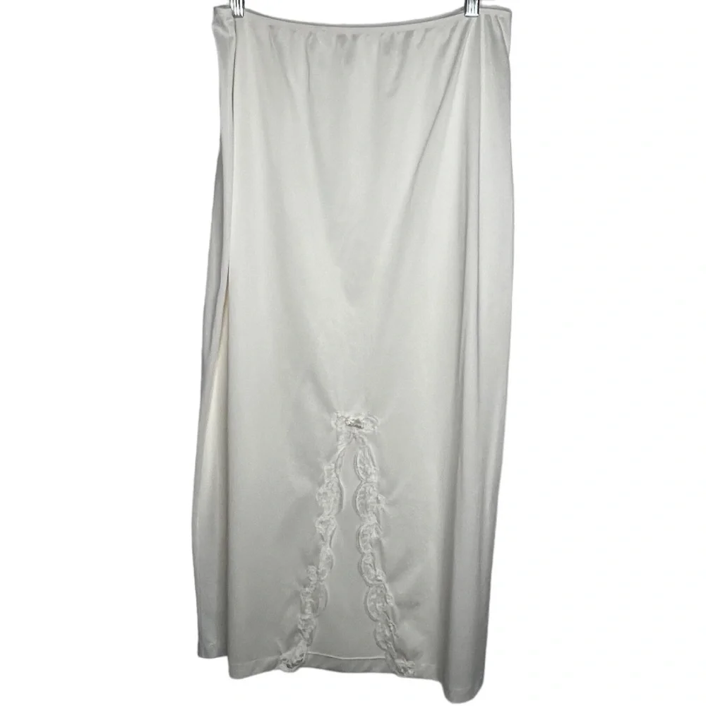 Vintage Nylon Slip - Picture 1 of 4